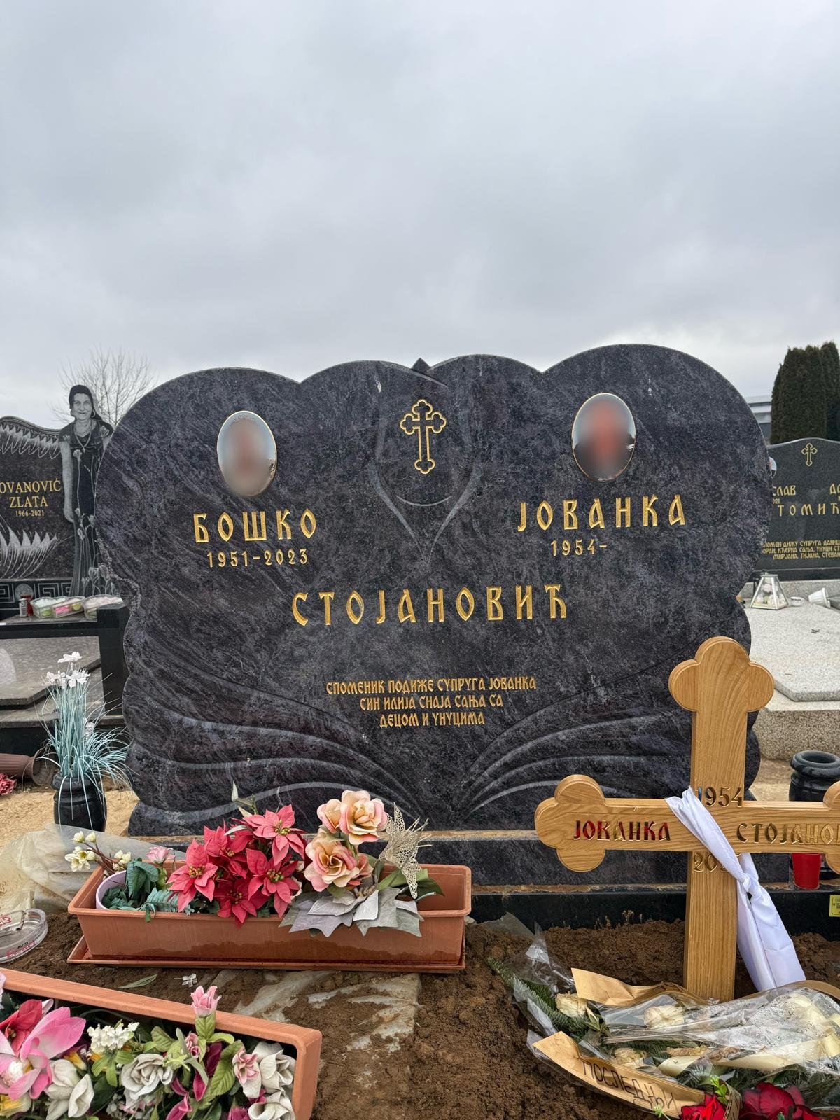 Spomenici za dvoje 14